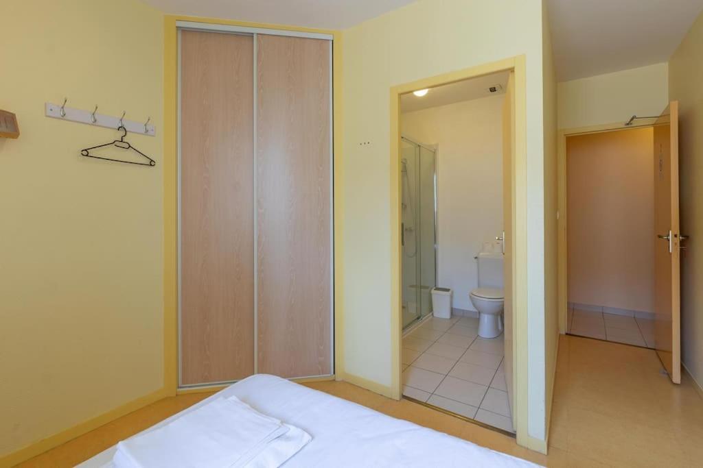 Cabana & Le Gite De Domange - Proche Macon Igé Exteriör bild